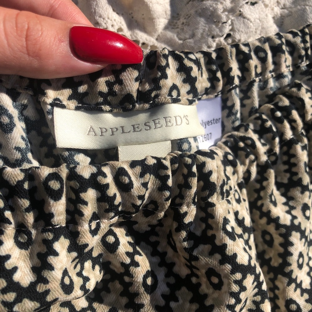 Appleseed’s Geometric DiamondPrinted Palazzo Pants - Picture 5 of 7